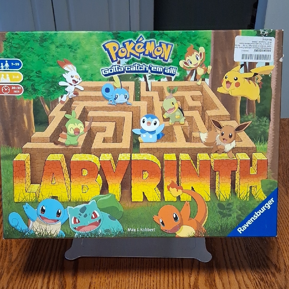 2021 Pokémon Labyrinth Ravensburger Family Board Game 2-4 Players